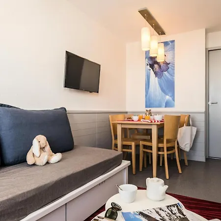 2 Pieces 4 Personnes Vue Montagne Mae-9051 Hotel apartamentowy